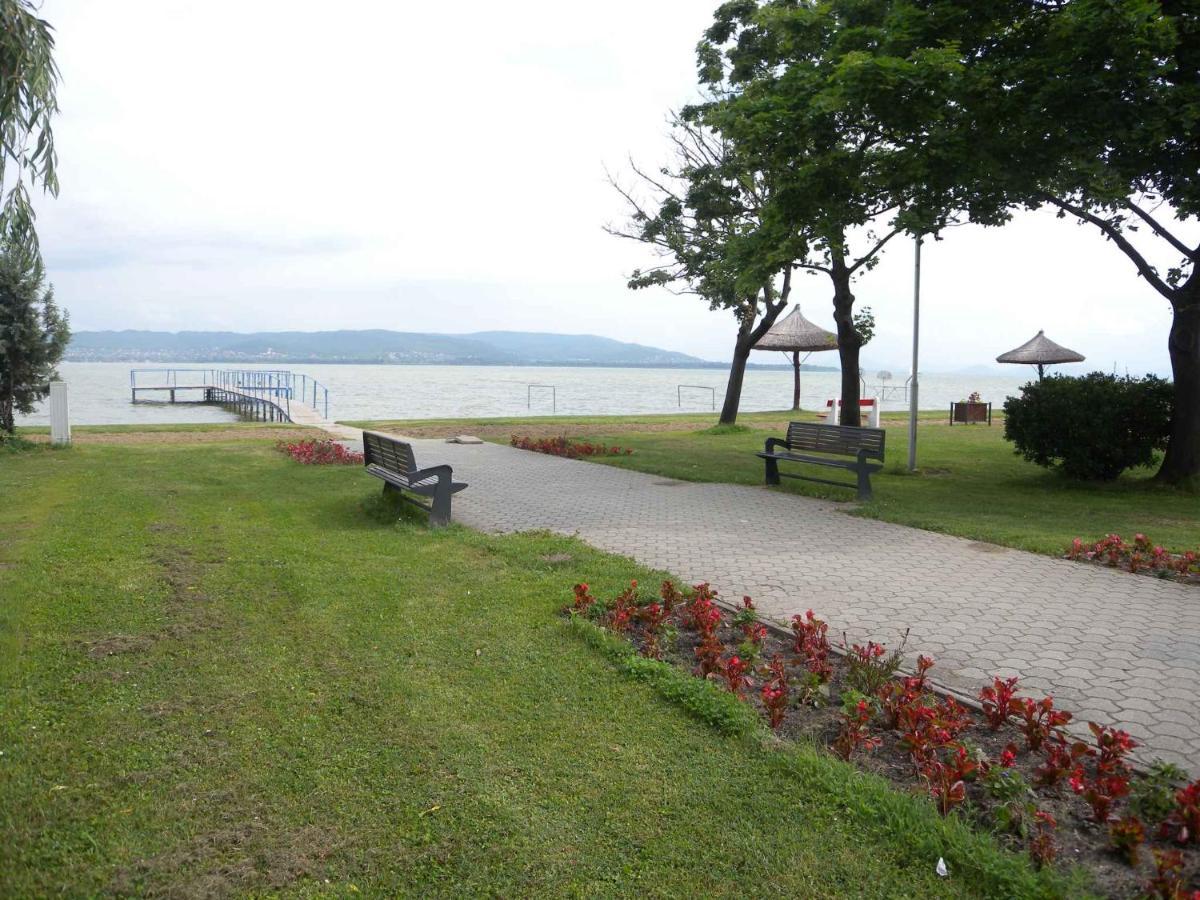 Apartment Balatonbereny 8 Eksteriør billede