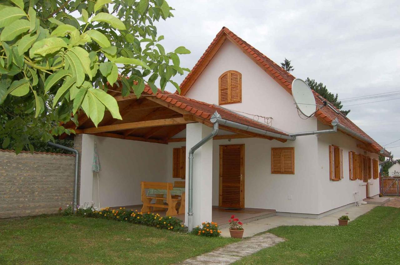 Apartment Balatonbereny 8 Eksteriør billede