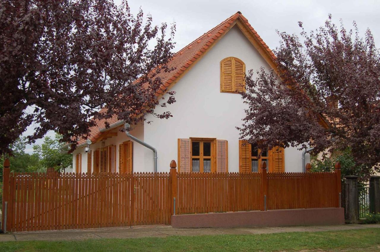 Apartment Balatonbereny 8 Eksteriør billede