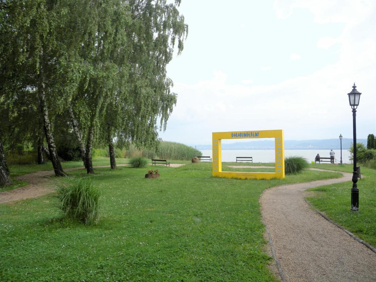 Apartment Balatonbereny 8 Eksteriør billede